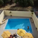 Melpo Hotel 2*