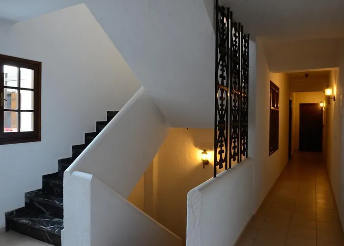 Melpo Hotel Hersonissos (Crete)