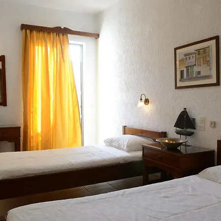 Melpo Hotell 2*